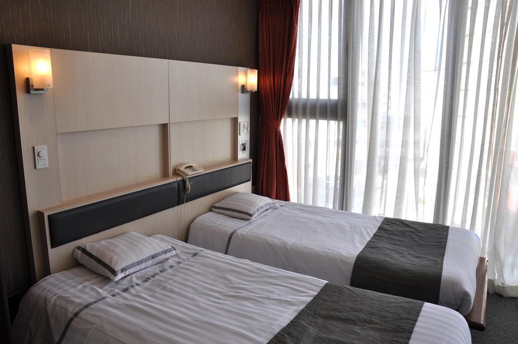 Hotel West نومازو الغرفة الصورة